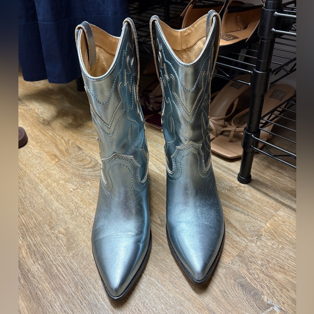Dolce Vita metallic boots